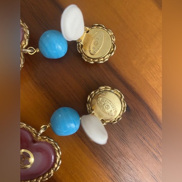 Chanel Heart Gripoix Dangle Earrings ❌no offer or trade❌ - Picture 6 of 8